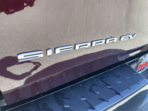 New 2025 GMC Sierra EV Denali image 32