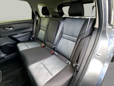Used 2025 Nissan Rogue SV AWD/4WD image 20