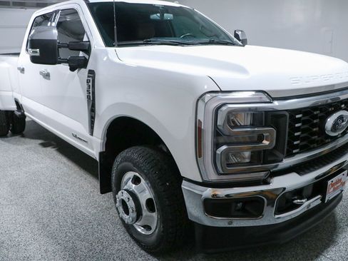 Used 2024 Ford F350 Lariat w/ Lariat Ultimate Package AWD/4WD image 5