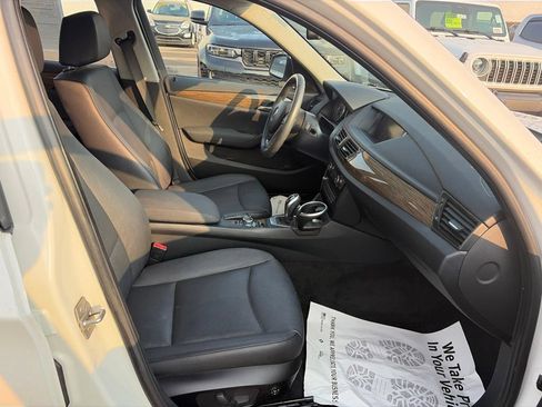 Used 2014 BMW X1 sDrive28i RWD image 18