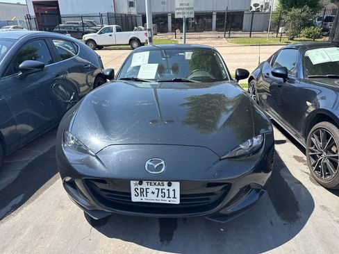 Used 2023 MAZDA MX-5 Miata Grand Touring RWD image 2