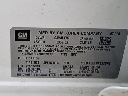 Used 2021 Buick Encore GX Essence w/ Sport Touring Package FWD image 25