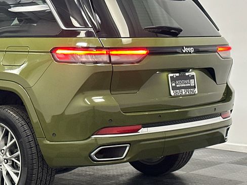 Used 2023 Jeep Grand Cherokee Summit w/ Adv Protech Group IV image 6