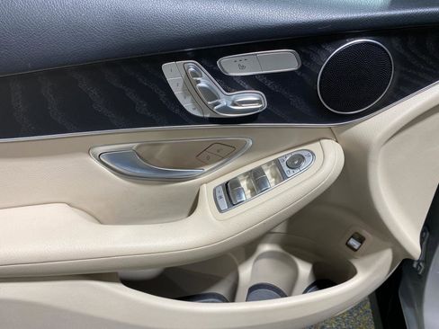 Used 2018 Mercedes-Benz GLC 300 4MATIC image 8
