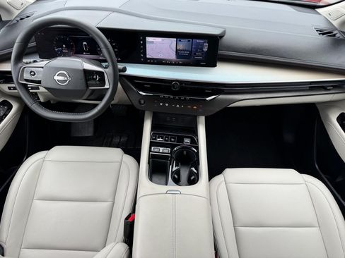 Used 2025 Nissan Murano SL AWD/4WD image 12