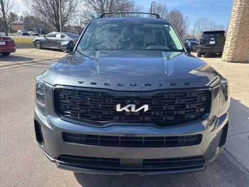 Used 2022 Kia Telluride EX w/ EX Premium Package image 8