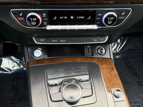 Used 2019 Audi Q5 2.0T Premium w/ Convenience Package image 42