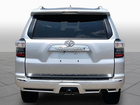 Used 2023 Toyota 4Runner Limited AWD/4WD image 5