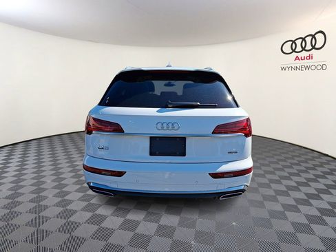 Certified 2023 Audi Q5 2.0T Premium w/ Convenience Package AWD/4WD image 5