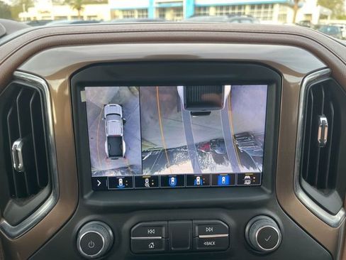 Used 2022 Chevrolet Silverado 3500 High Country image 27