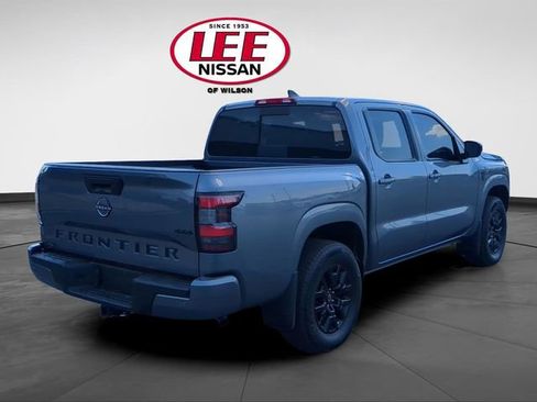 Used 2026 Nissan Frontier SV w/ SV Convenience Package AWD/4WD image 3