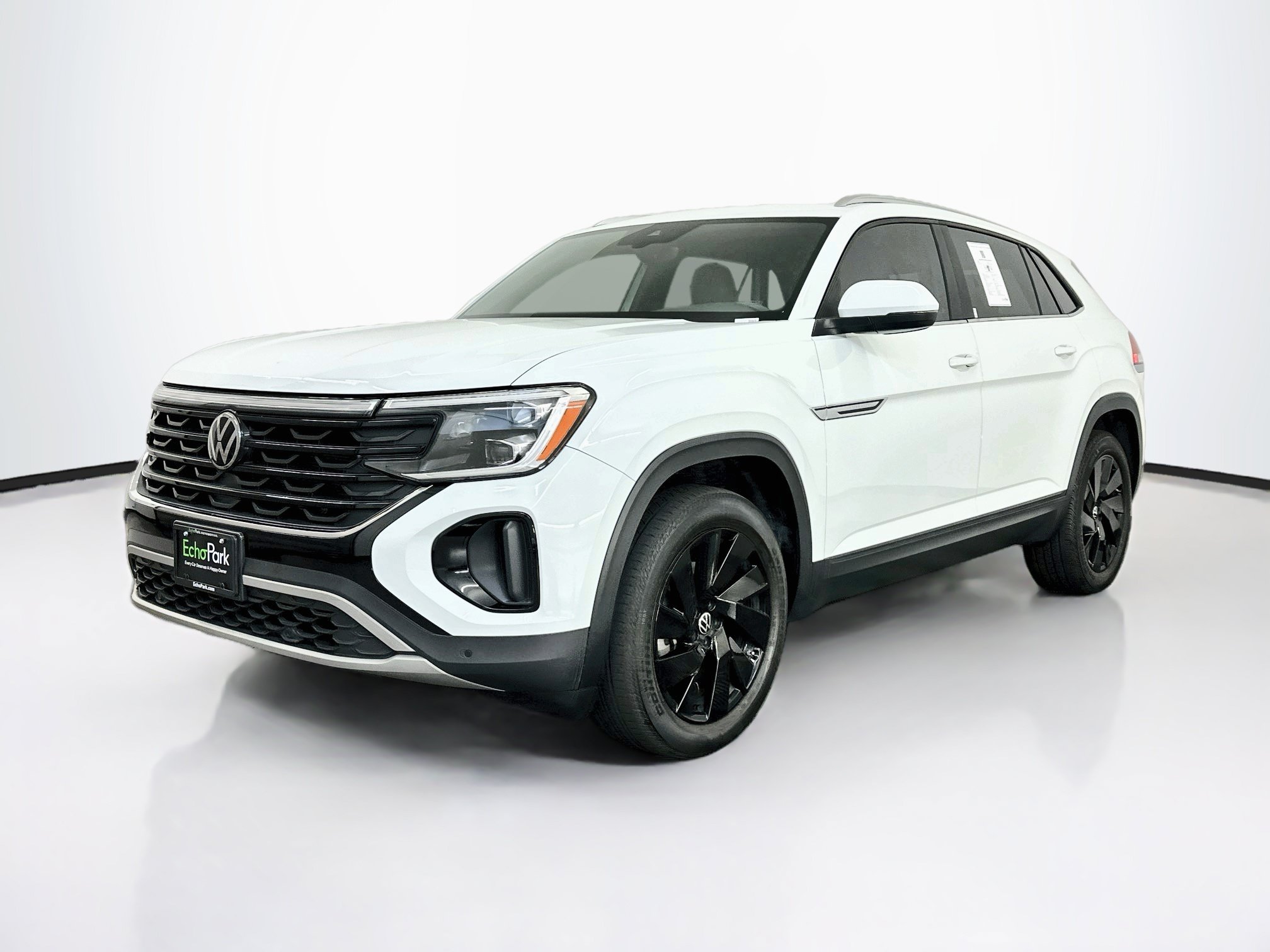 Used 2024 Volkswagen Atlas Cross Sport SE w/ Panoramic Sunroof Package AWD/4WD image 3