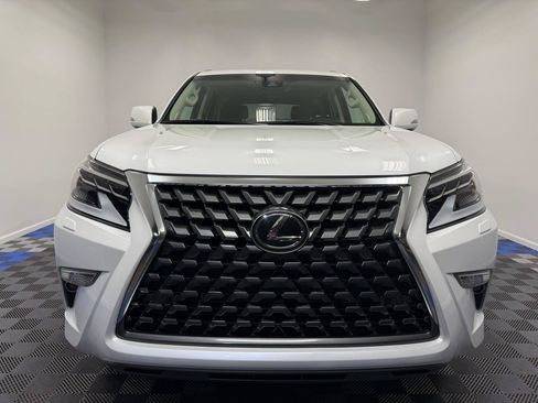 Used 2020 Lexus GX 460 Premium w/ Premium Package AWD/4WD image 2
