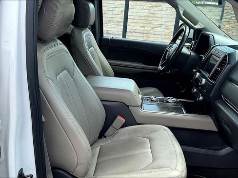 Used 2020 Ford Expedition Limited w/ Equipment Group 302A AWD/4WD image 5