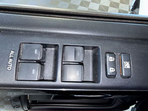 Used 2019 Toyota 4Runner TRD Off-Road Premium AWD/4WD image 15