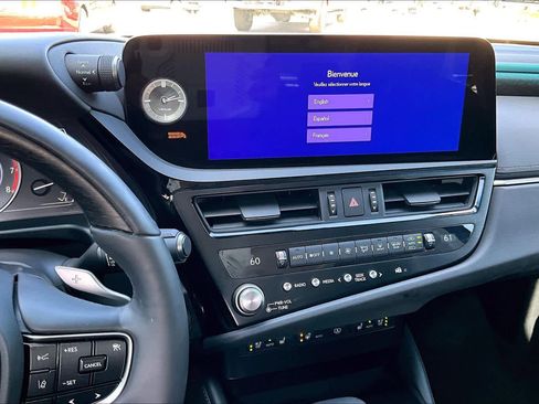 Used 2024 Lexus ES 350 w/ Accessory Package (Z1) image 6