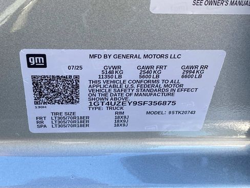 Used 2025 GMC Sierra 2500 AT4X w/ AT4X AEV Edition image 22