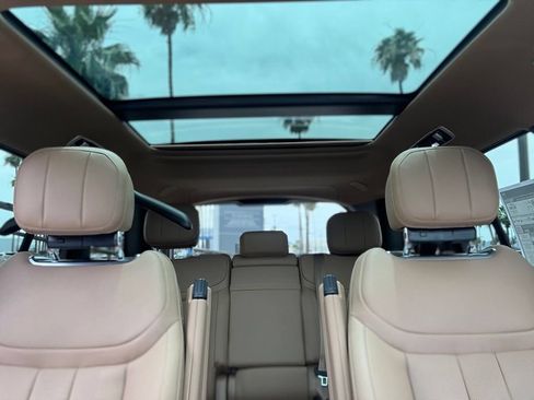 New 2026 Land Rover Range Rover SE AWD/4WD image 15