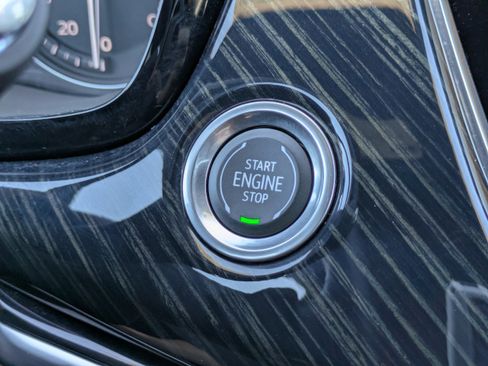 Certified 2024 Cadillac XT6 Premium Luxury w/ Technology Package image 31