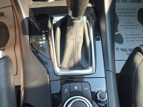 Used 2015 MAZDA MAZDA3 i Sport FWD image 21