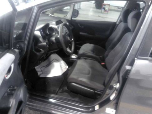 Used 2013 Honda Fit image 8