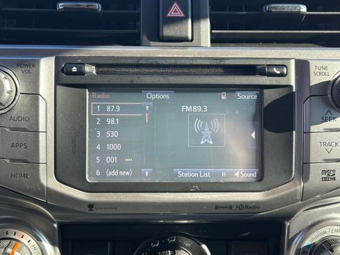 Used 2019 Toyota 4Runner SR5 Premium image 17