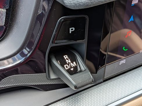 Certified 2025 Porsche Cayenne Coupe AWD/4WD image 17