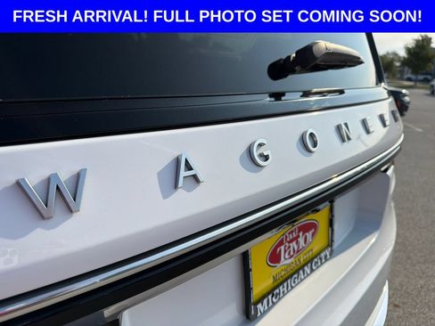 Used 2023 Jeep Wagoneer 4WD w/ Premium Group I image 45