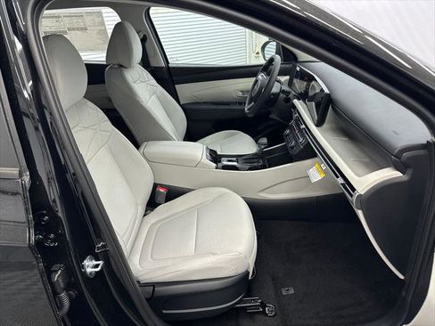 New 2026 Hyundai Tucson SE FWD image 13