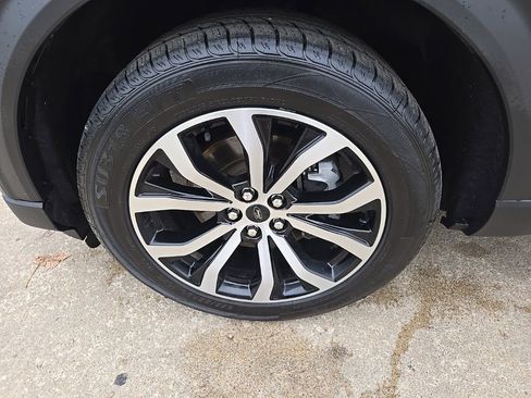 Used 2022 Ford Explorer ST-Line image 25