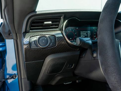 Used 2021 Ford Mustang Shelby GT500 w/ Technology Package image 70