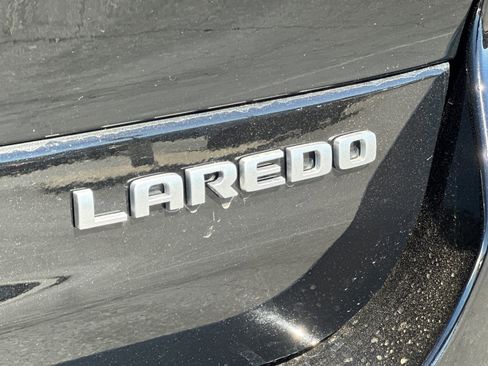 Used 2025 Jeep Grand Cherokee L Laredo image 28