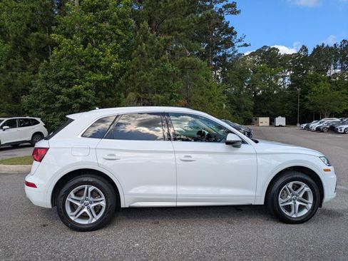 Used 2019 Audi Q5 2.0T Premium w/ Convenience Package AWD/4WD image 4