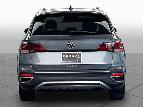 Used 2022 Volkswagen Taos SE FWD image 5
