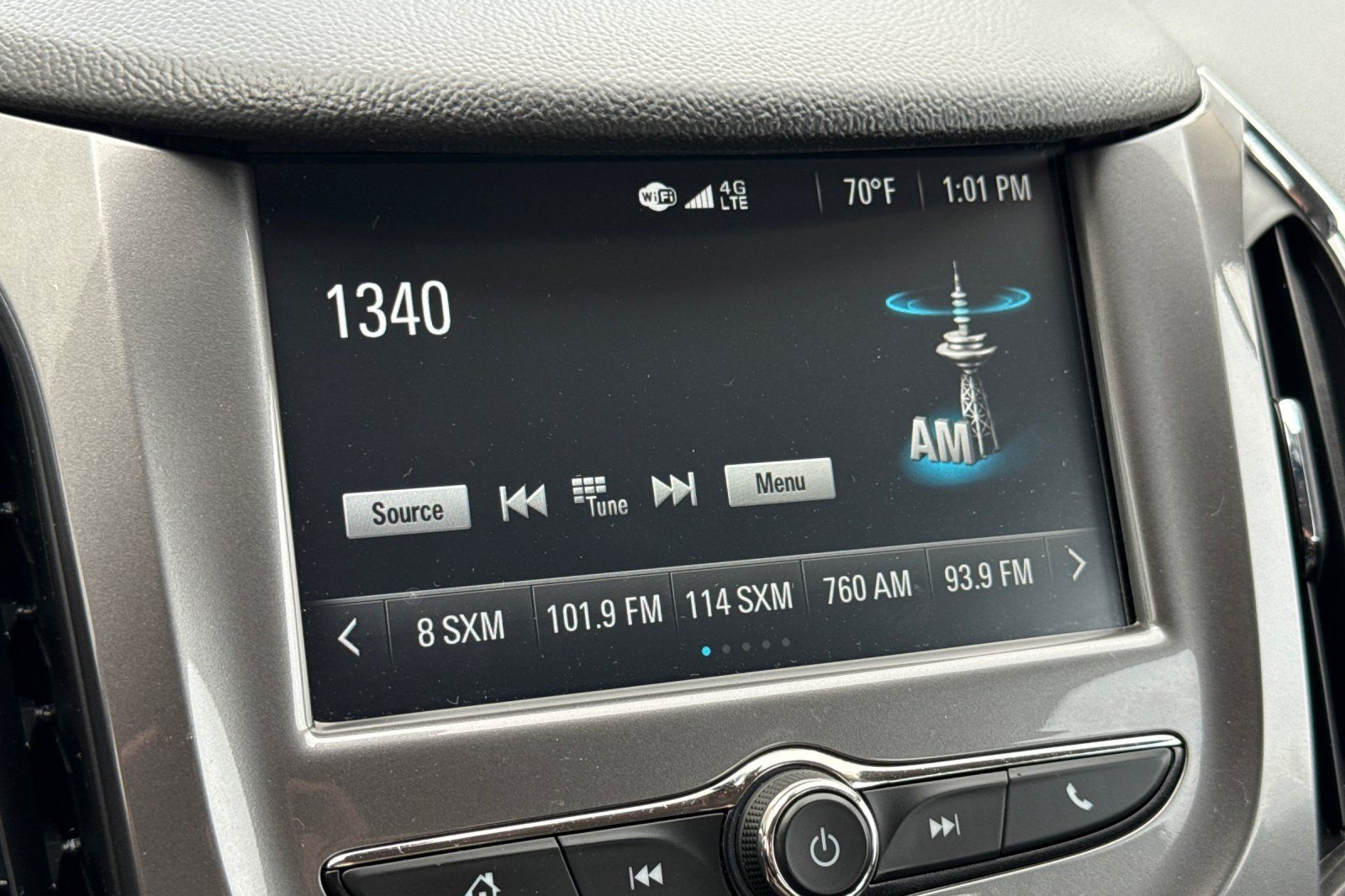 Used 2017 Chevrolet Cruze LT FWD image 17