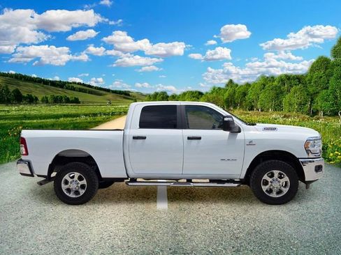 Certified 2024 RAM 2500 Big Horn w/ Off Road Package AWD/4WD image 7