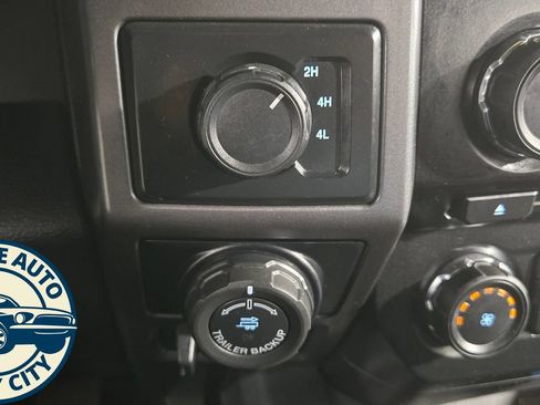 Used 2016 Ford F150 XLT w/ Equipment Group 302A Luxury AWD/4WD image 17