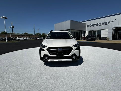Used 2023 Subaru Outback Limited XT AWD/4WD image 2