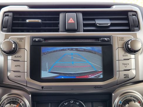 Used 2015 Toyota 4Runner SR5 image 18