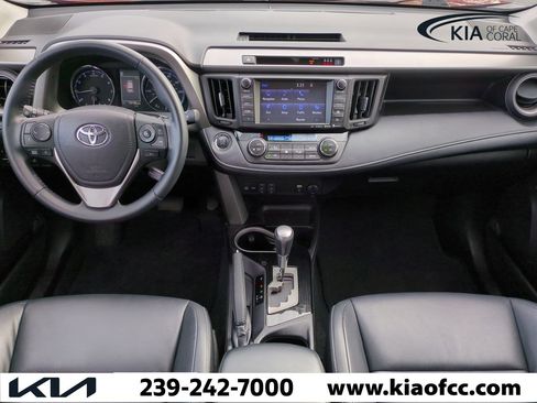 Used 2018 Toyota RAV4 Limited image 15