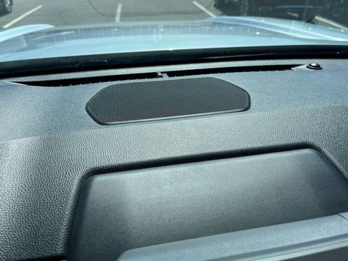 Used 2025 Toyota Tacoma TRD Off-Road image 17