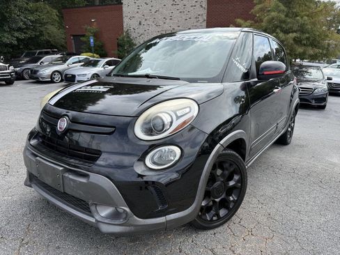 Used 2014 FIAT 500L Trekking image 1