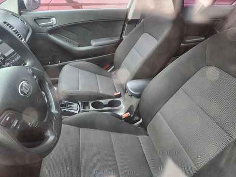 Used 2017 Kia Forte LX image 16