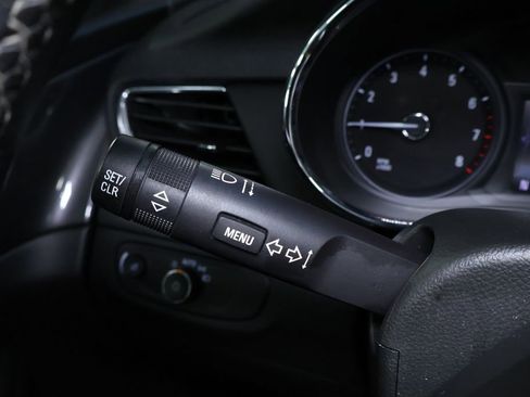 Used 2022 Buick Encore Preferred w/ Safety Package image 21