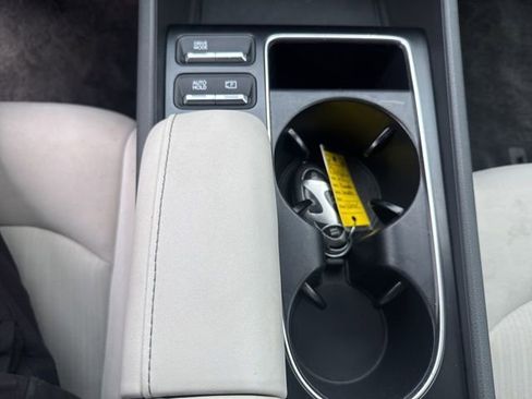 Used 2025 Hyundai Sonata SEL FWD image 28
