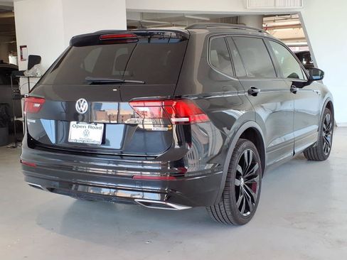 Used 2020 Volkswagen Tiguan SE R-Line w/ 3rd Row Seat Package AWD/4WD image 4