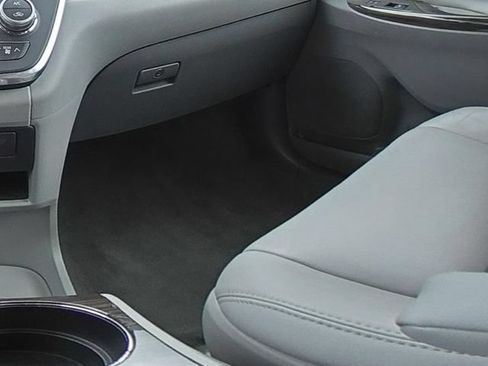 Used 2017 Toyota Sienna XLE FWD image 23