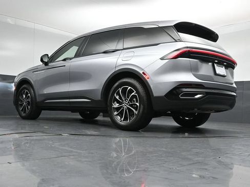 Certified 2025 Lincoln Nautilus Premier AWD/4WD image 32