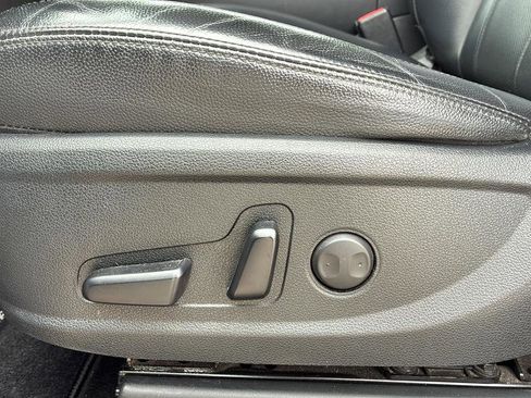 Used 2022 Hyundai Palisade SEL w/ 8P Bench Seat Package image 11