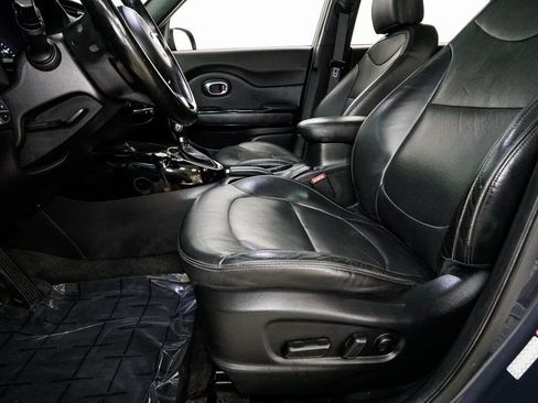 Used 2015 Kia Soul ! w/ Sun & Sound Package image 11